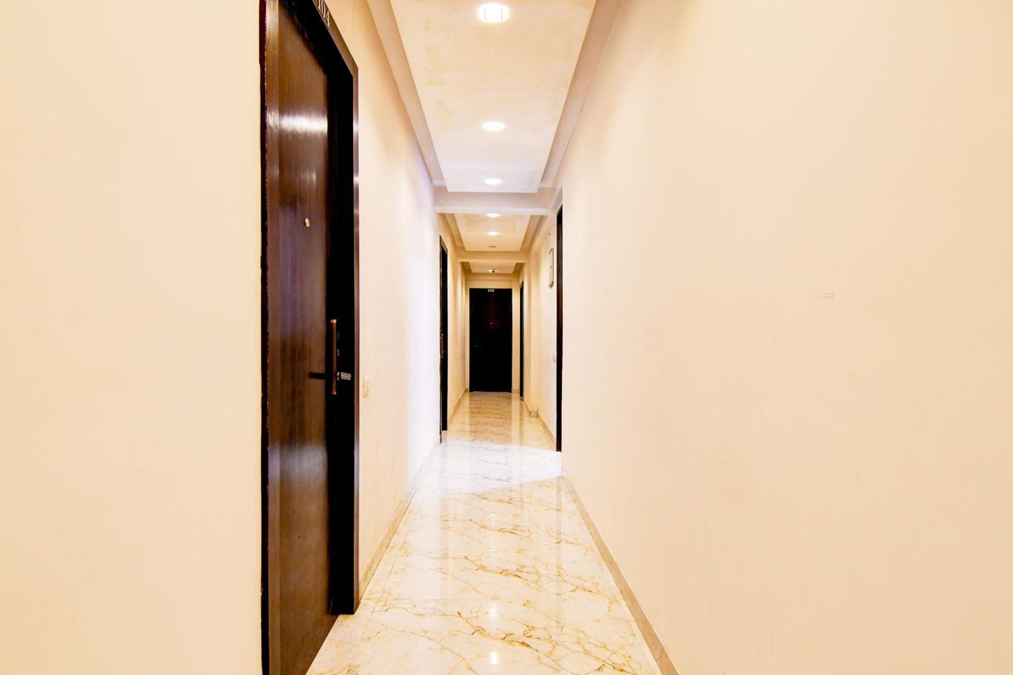 Super Townhouse New Town Formerly Krish Residency Calcuta Exterior foto