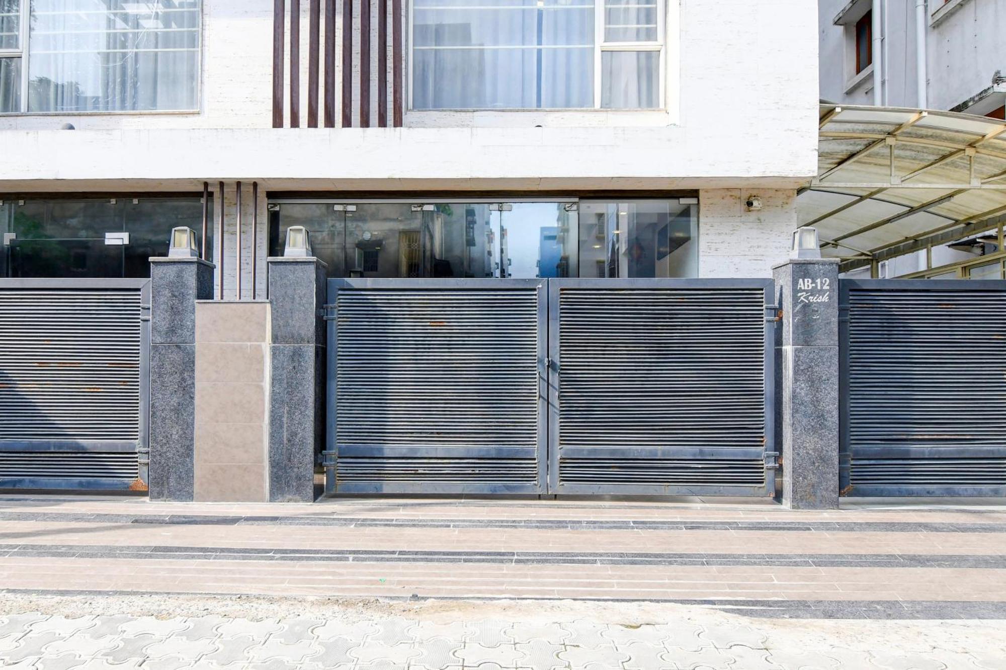 Super Townhouse New Town Formerly Krish Residency Calcuta Exterior foto